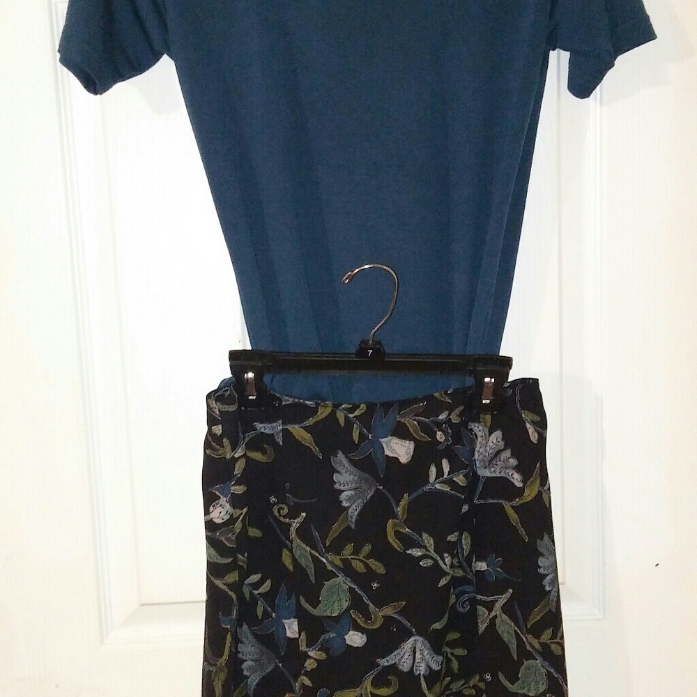 Two piece skirt & blouse set